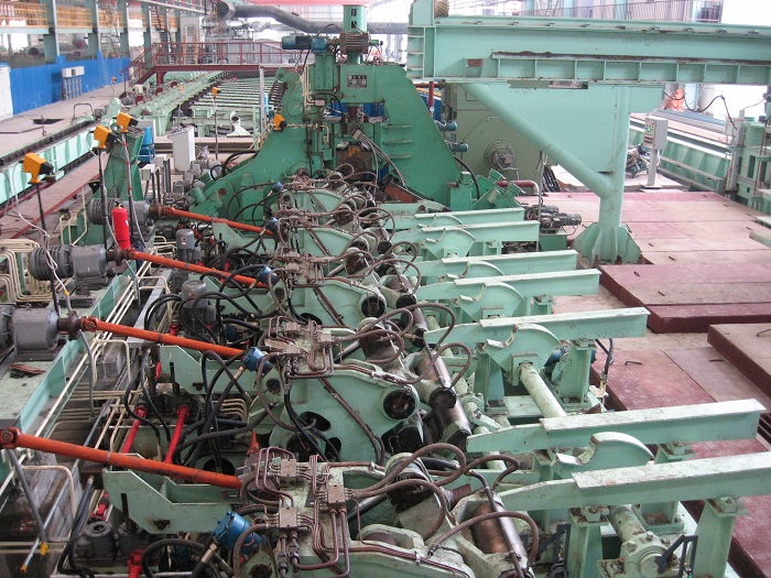 three-roller seamless mill